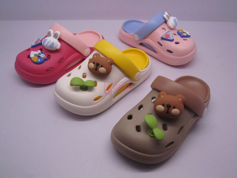 CHILD CLOGS