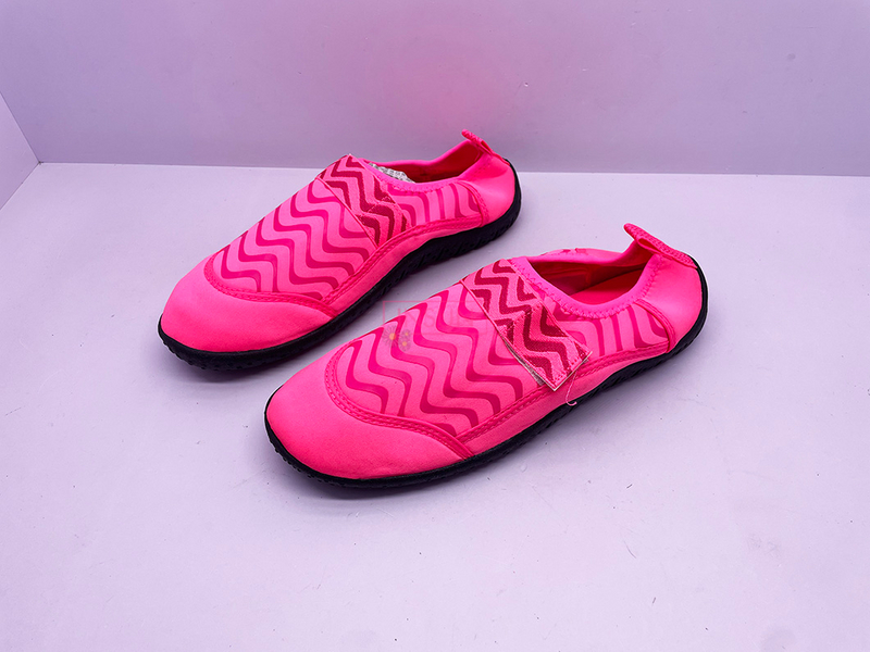 AQUA SHOES