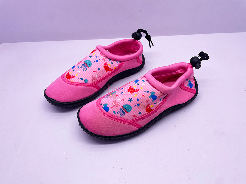 AQUA SHOES