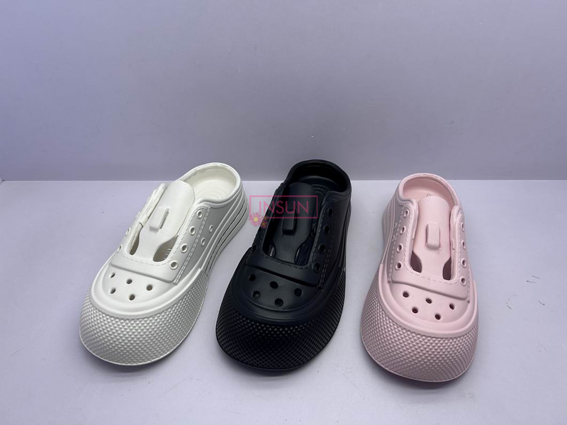 WOMEN CLOG