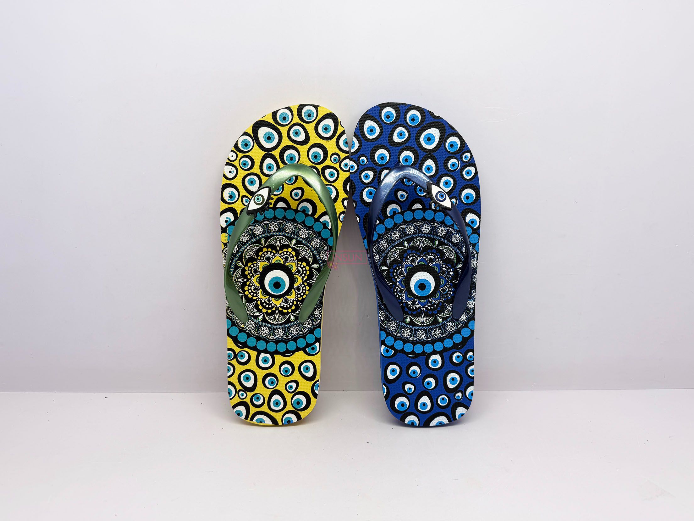 FLIP FLOPS